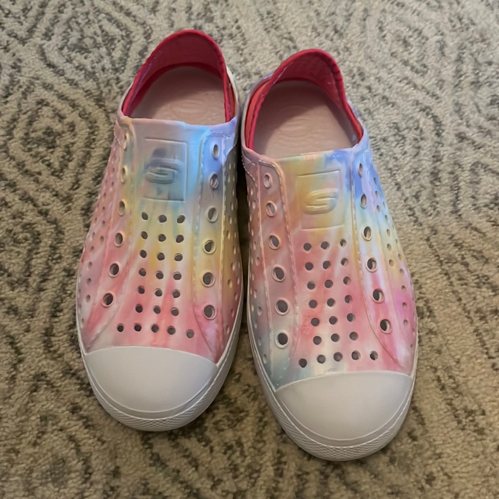 Skechers Foamies: Guzman Steps - Color Hype
